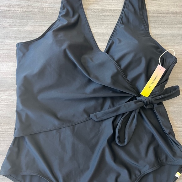 Summersalt The Perfect Wrap One-Piece - Picture 3 of 8